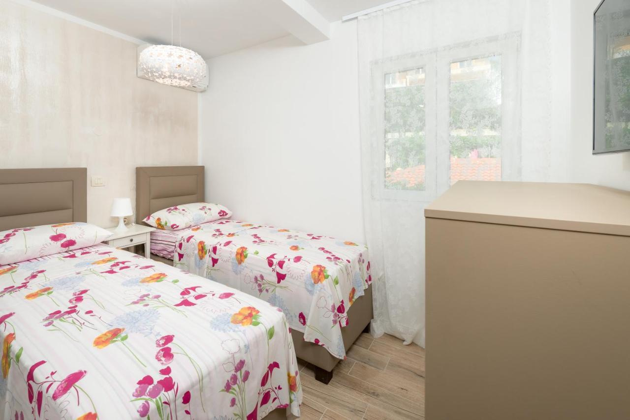 Luxury Bellavista Amazing Sea Holidays With Private Beach & Parking Μίλνα Εξωτερικό φωτογραφία