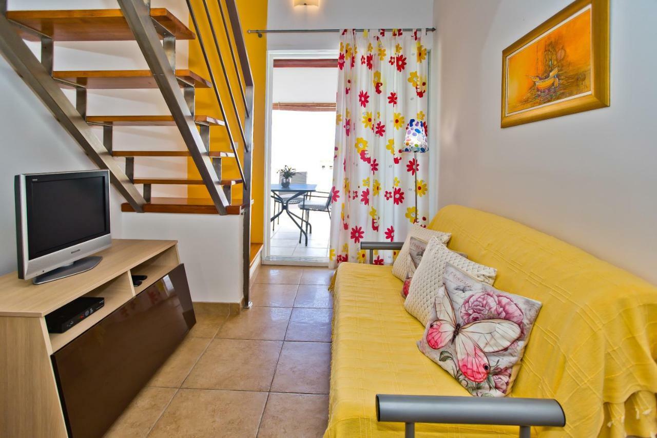 Luxury Bellavista Amazing Sea Holidays With Private Beach & Parking Μίλνα Εξωτερικό φωτογραφία
