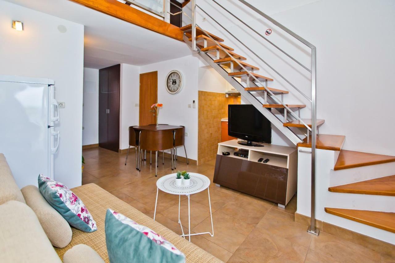 Luxury Bellavista Amazing Sea Holidays With Private Beach & Parking Μίλνα Εξωτερικό φωτογραφία