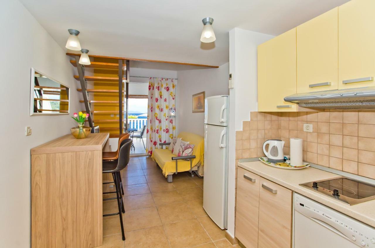 Luxury Bellavista Amazing Sea Holidays With Private Beach & Parking Μίλνα Εξωτερικό φωτογραφία